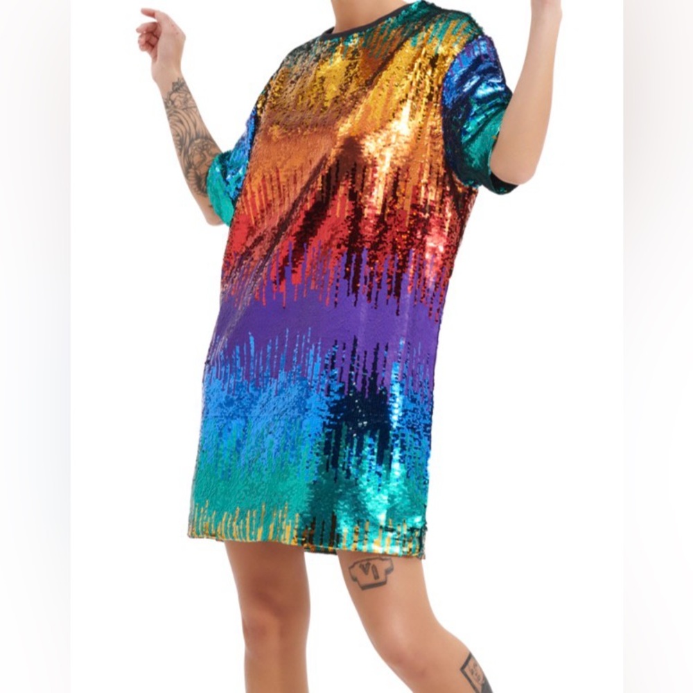 UGG ZOEY SEQUIN TEE DRESS PRIDE
